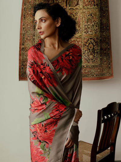 Grey floral bunch saree set
